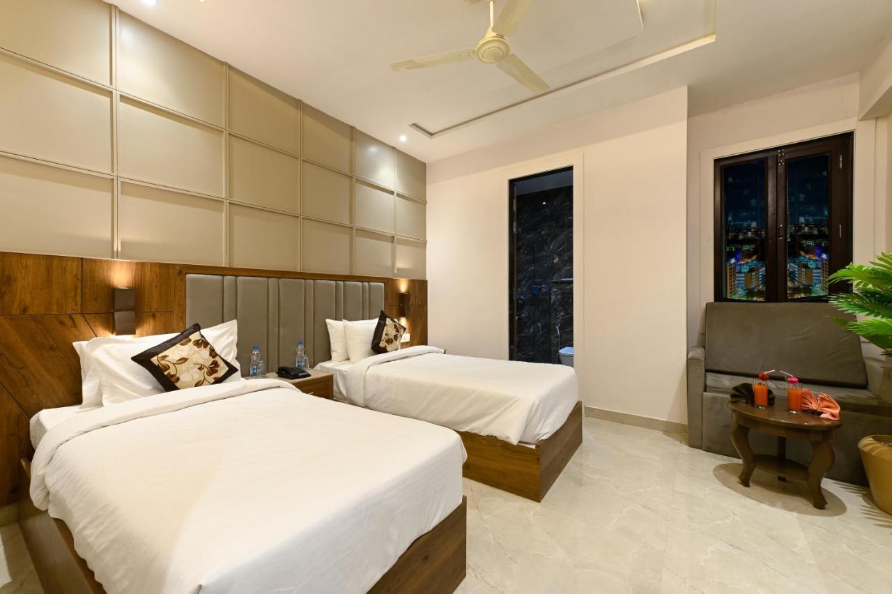 Hotel Avalon Palms Agra آغْرا المظهر الخارجي الصورة