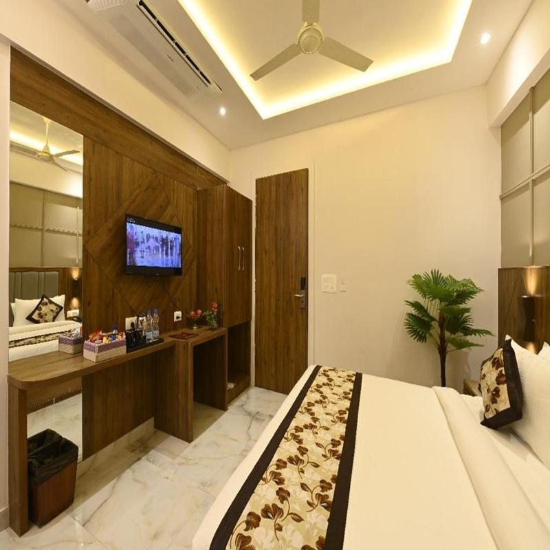 Hotel Avalon Palms Agra آغْرا المظهر الخارجي الصورة